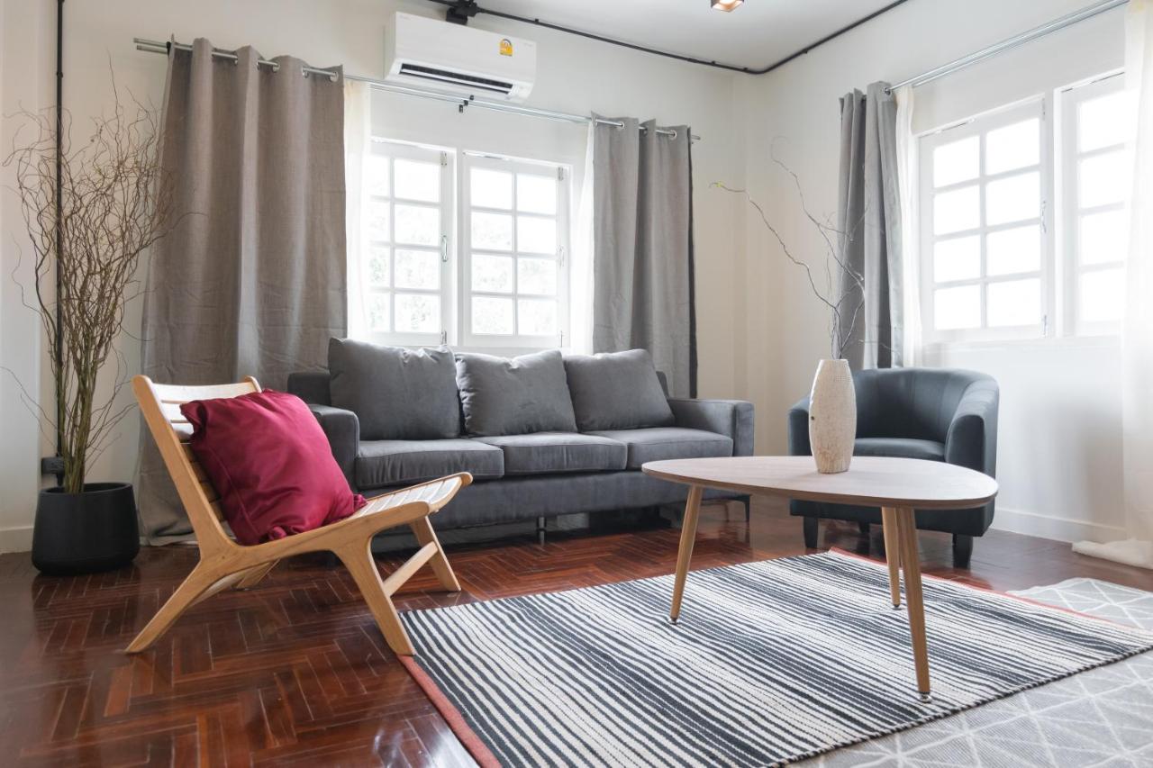 Mini-Me Hubs, Charm Suites & Pool In Old City شيانغ ماي المظهر الخارجي الصورة