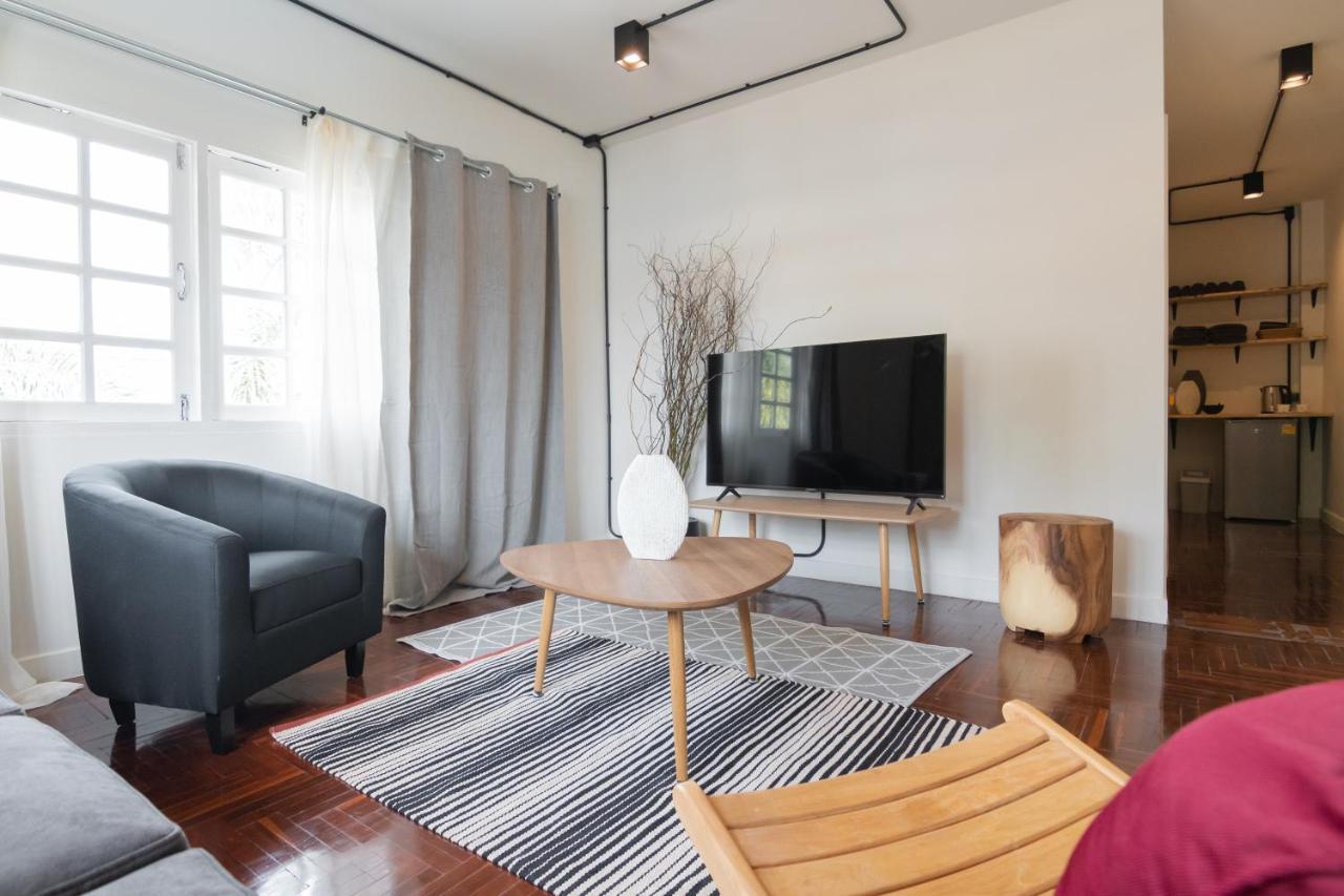 Mini-Me Hubs, Charm Suites & Pool In Old City شيانغ ماي المظهر الخارجي الصورة
