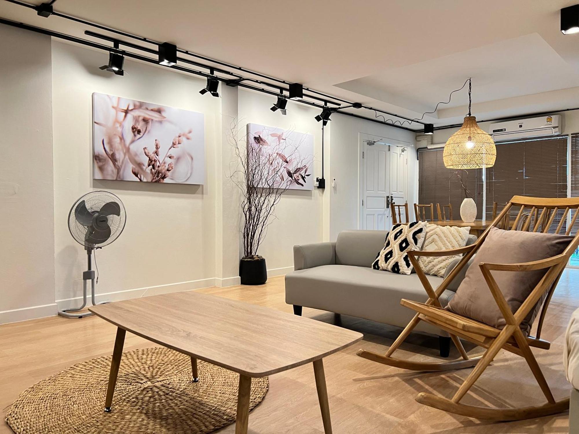 Mini-Me Hubs, Charm Suites & Pool In Old City شيانغ ماي المظهر الخارجي الصورة